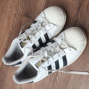 Adidas Superstars